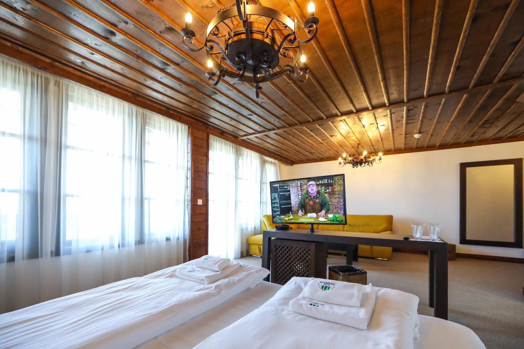 Hotel Leshten Habitación foto