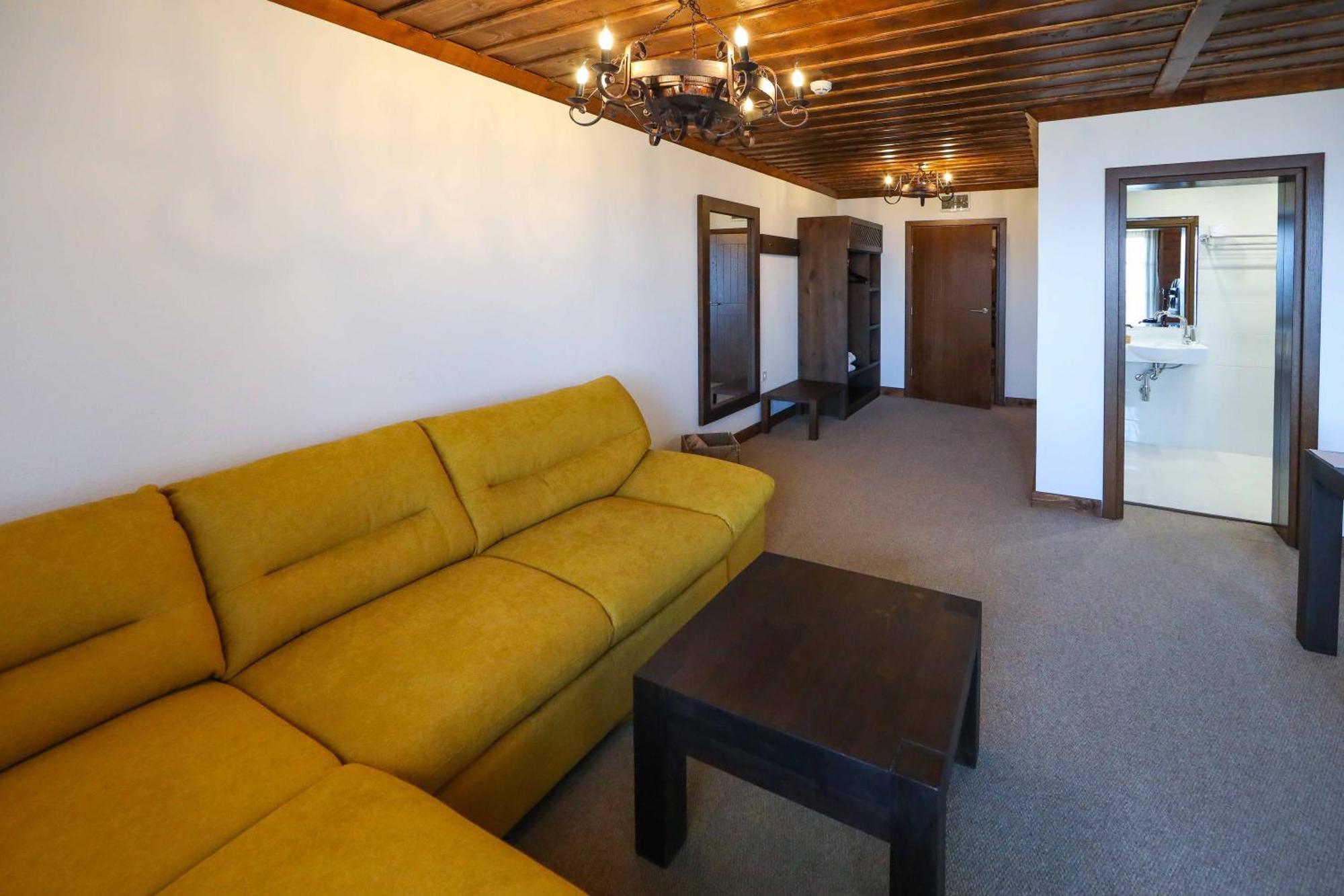 Hotel Leshten Habitación foto
