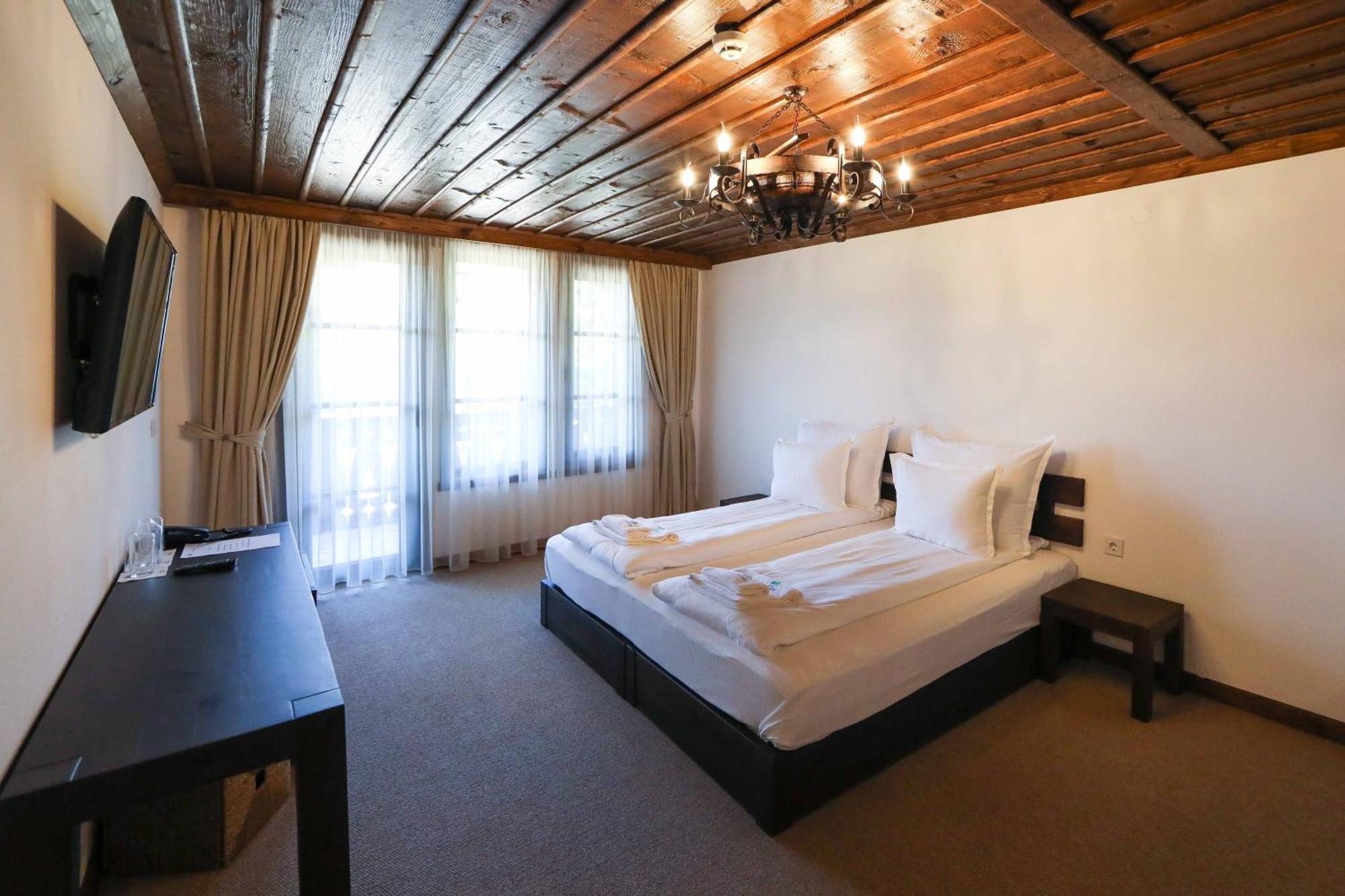 Hotel Leshten Habitación foto